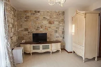 Hotel La Petra - Special Class Yenifoca