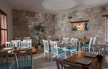 Hotel La Petra - Special Class Yenifoca